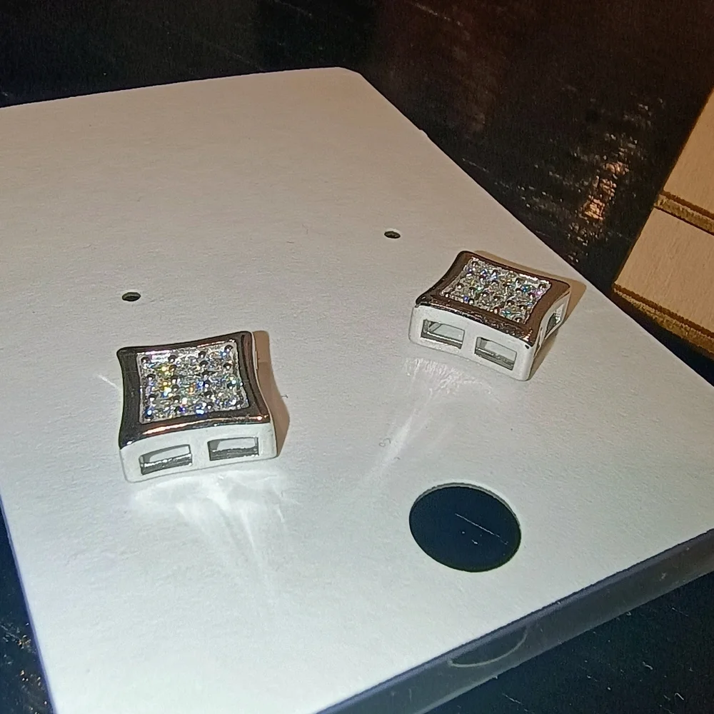 Elegant Silver Moissanite Stud Earrings - Picture 8 of 9